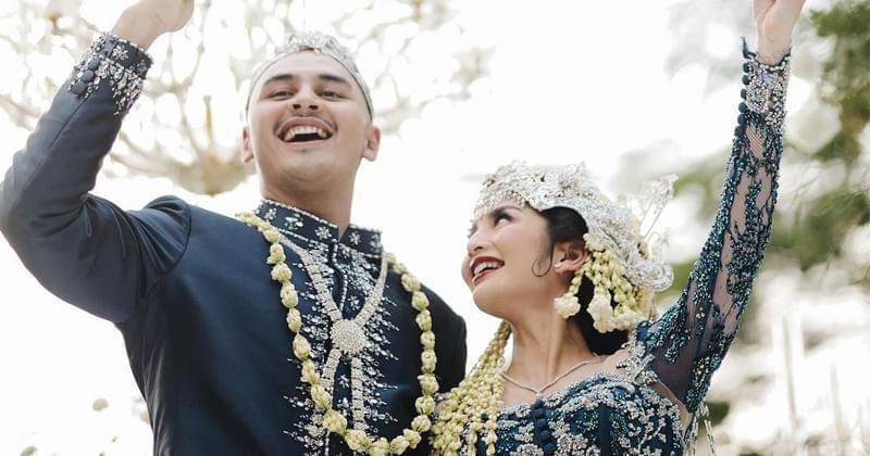 Instagram.com/debisagita